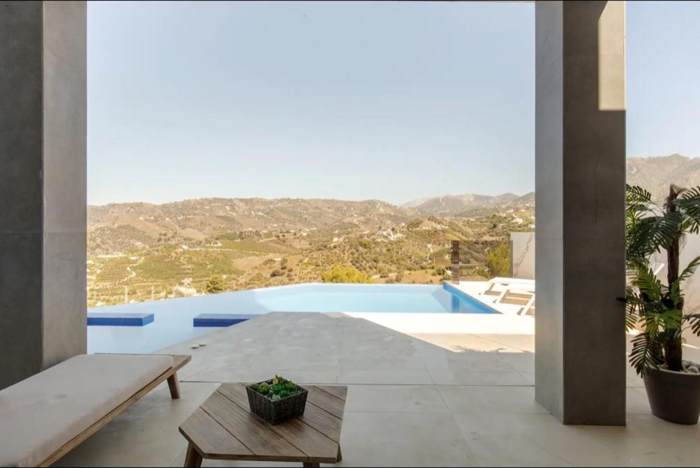Вилла Luxury In Frigiliana - Maui